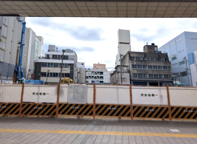 平塚市紅谷町梅屋跡地