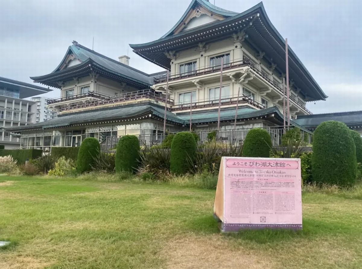 ビッグカボチャの重さ当てクイズ開催