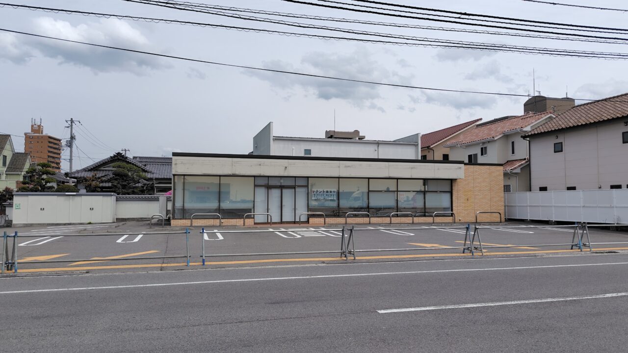 セブンイレブン松山三津