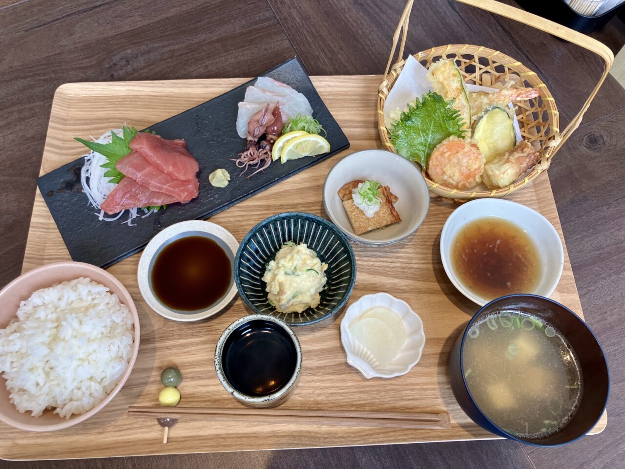和み処響心の天ぷら刺身定食
