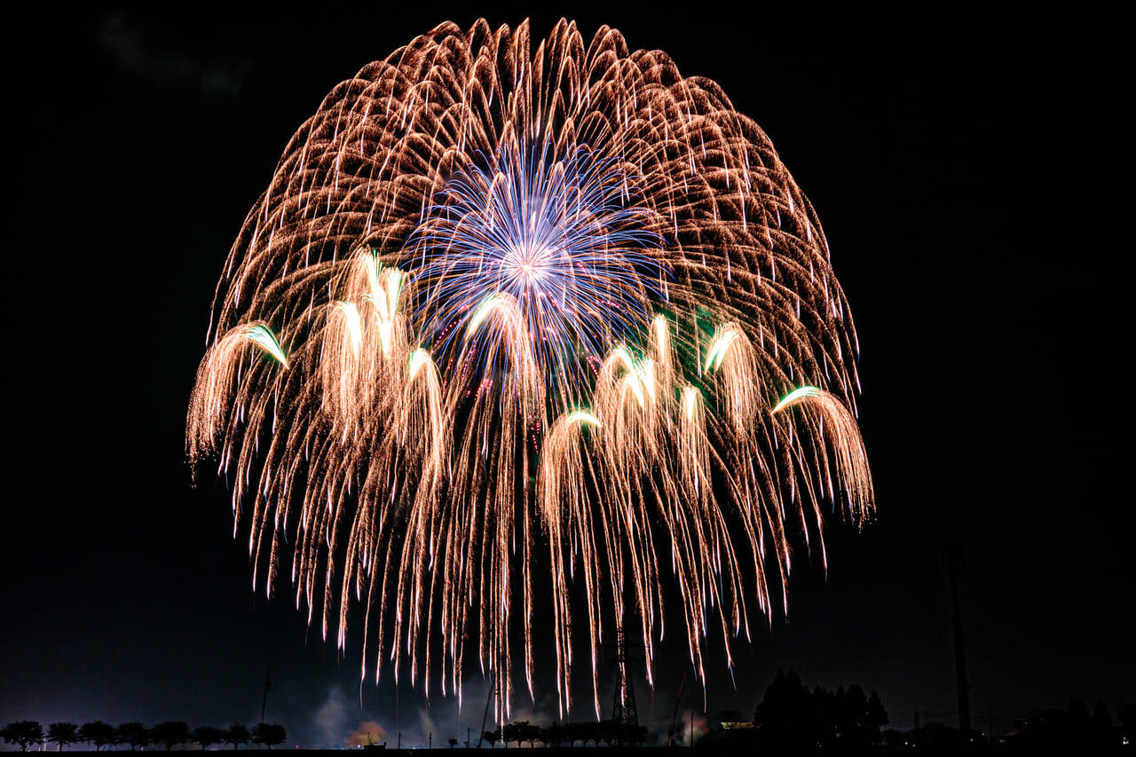 名張市 名張川納涼花火大会が3年ぶりに従来規模で開催されることになりました 号外net 伊賀 名張