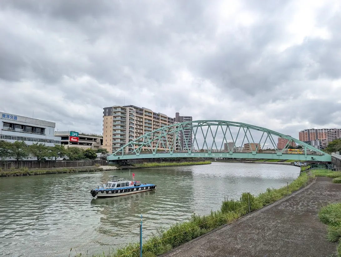 新河岸大橋