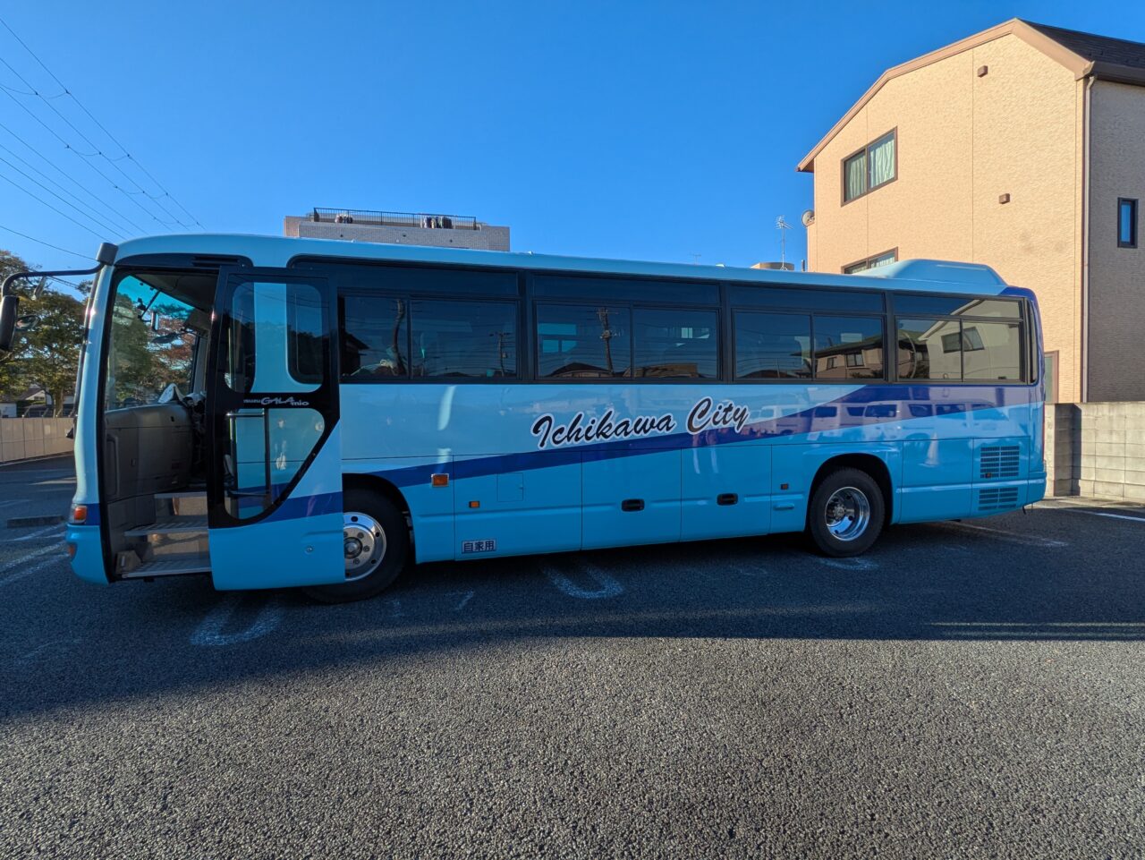 一宮町自然体験ツアーのバス