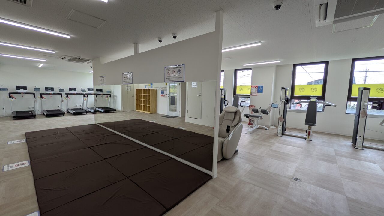 chocoZAP市川南大野の店内