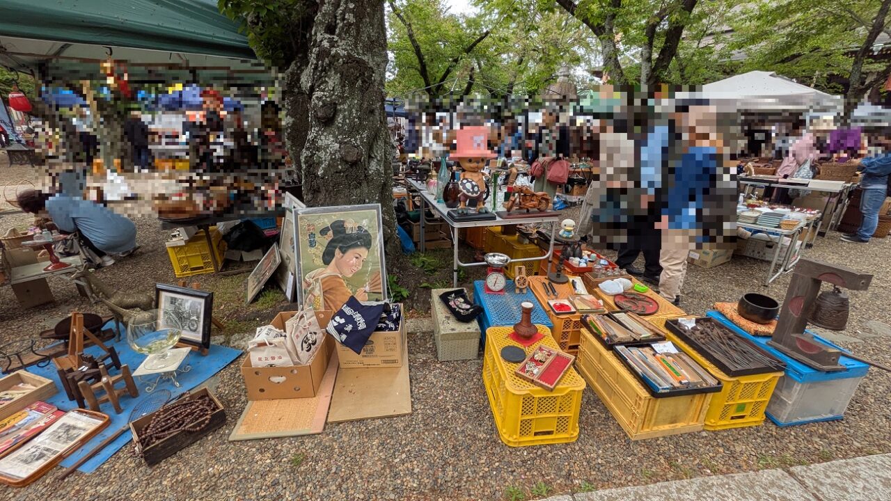 第40回なかやま特別骨董市は大賑わい