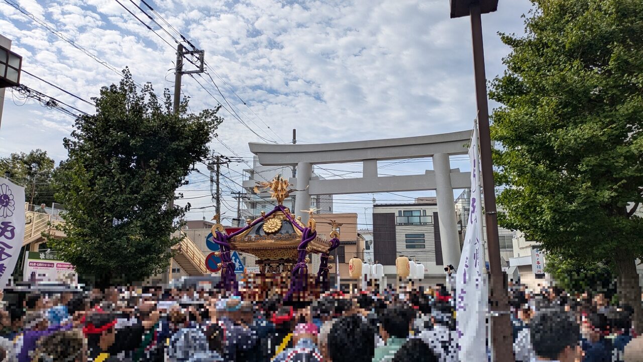 八幡祭神輿