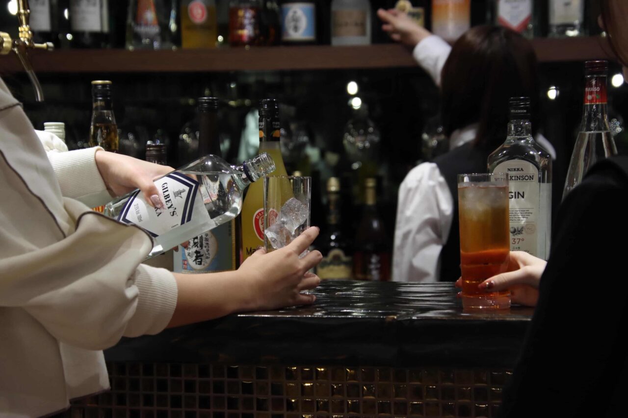 アーフランシェル クィーンズコートのナイトドリンクバー