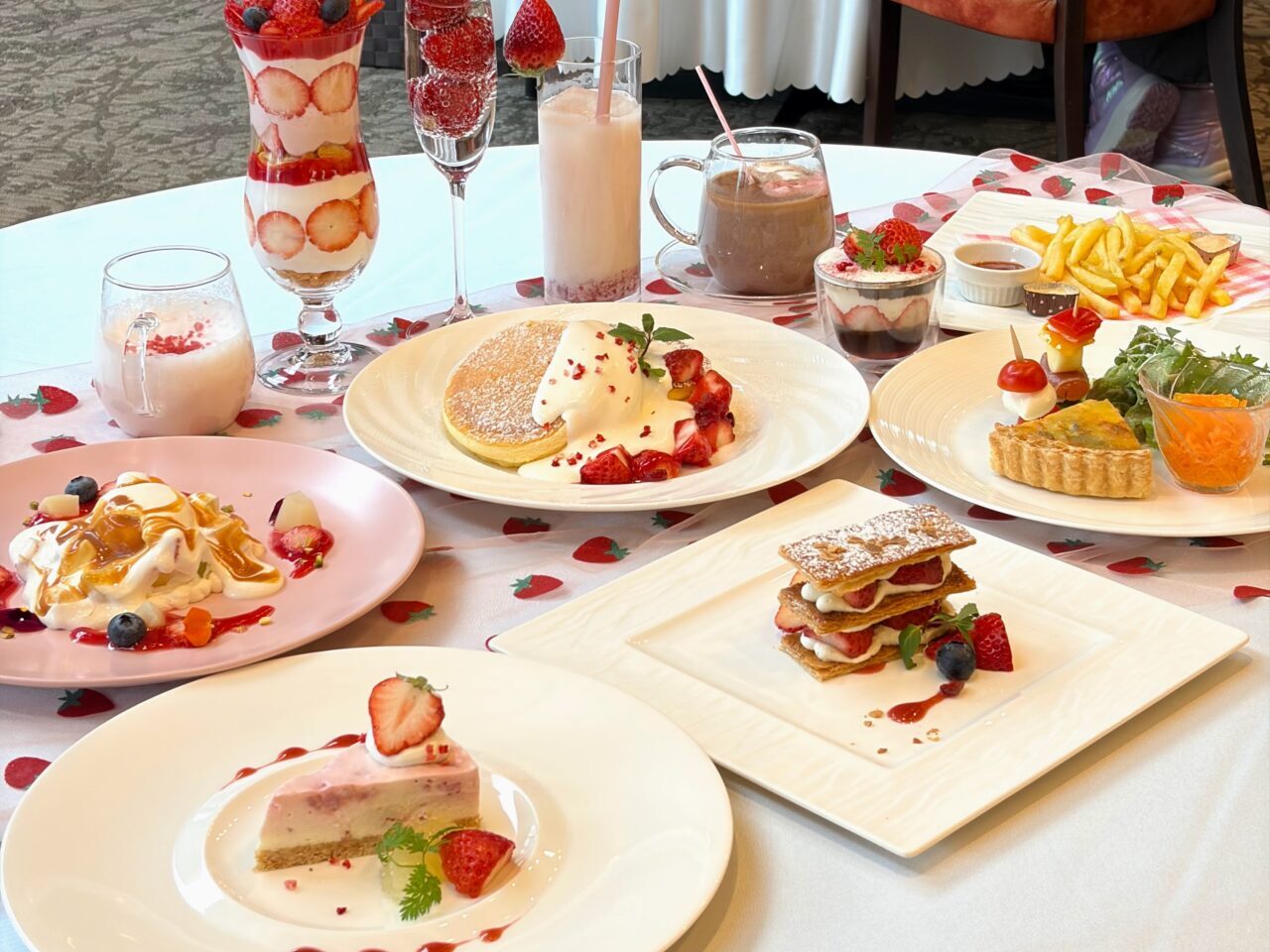 Strawberry Wedding Cafe⁡ 〜いちごに恋するホワイトデー〜inアーフランシェルクイーンズコート