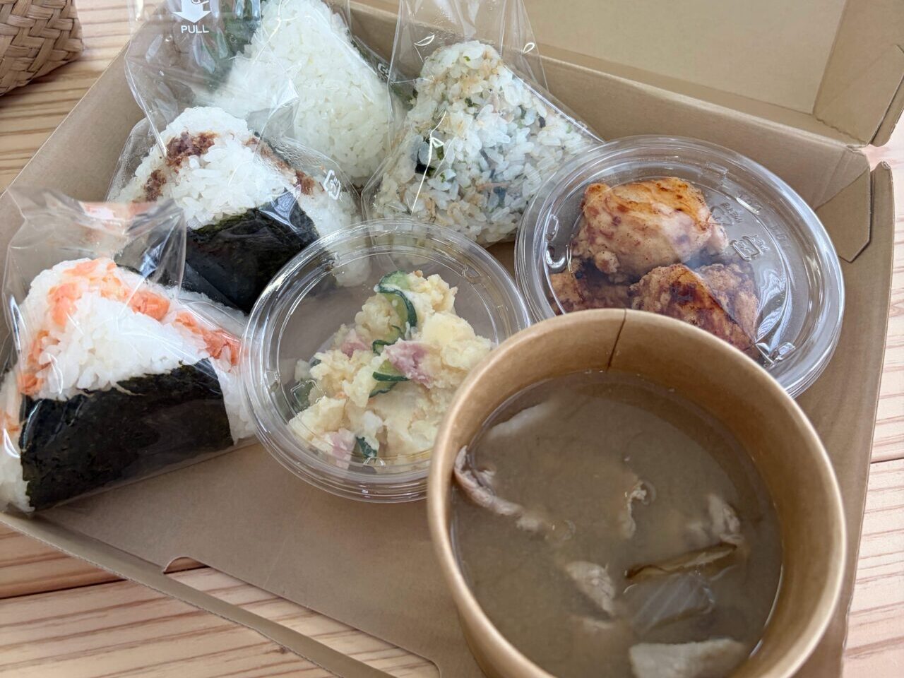 おむすび専門店「ohaco」