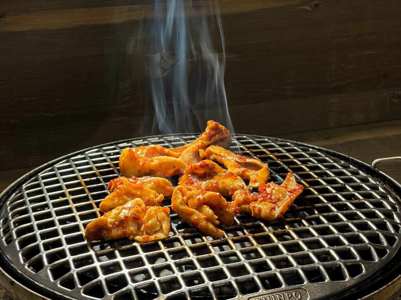 鮮度抜群のホルモンと本格焼肉を気軽に楽しめる「高田ホルモン」がオープン