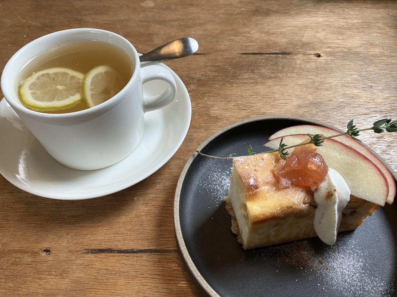 ギンイロヒコーキコーヒーハウス