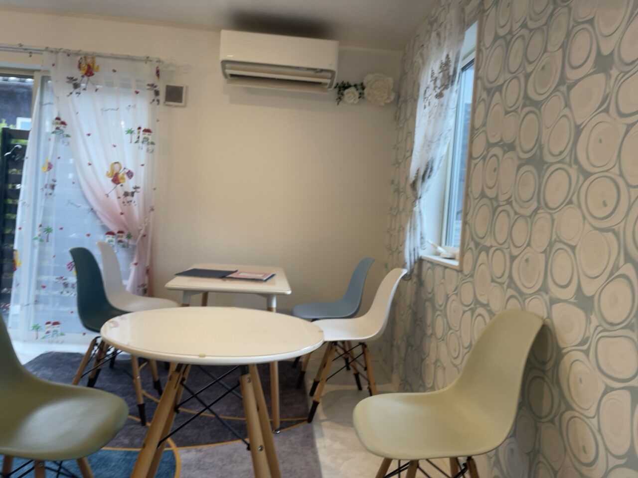 カフェモンシェール