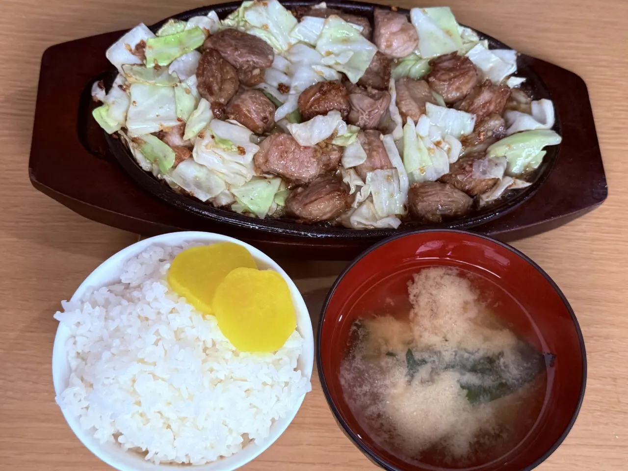 北千住 鉄板焼肉　大当り ランチ