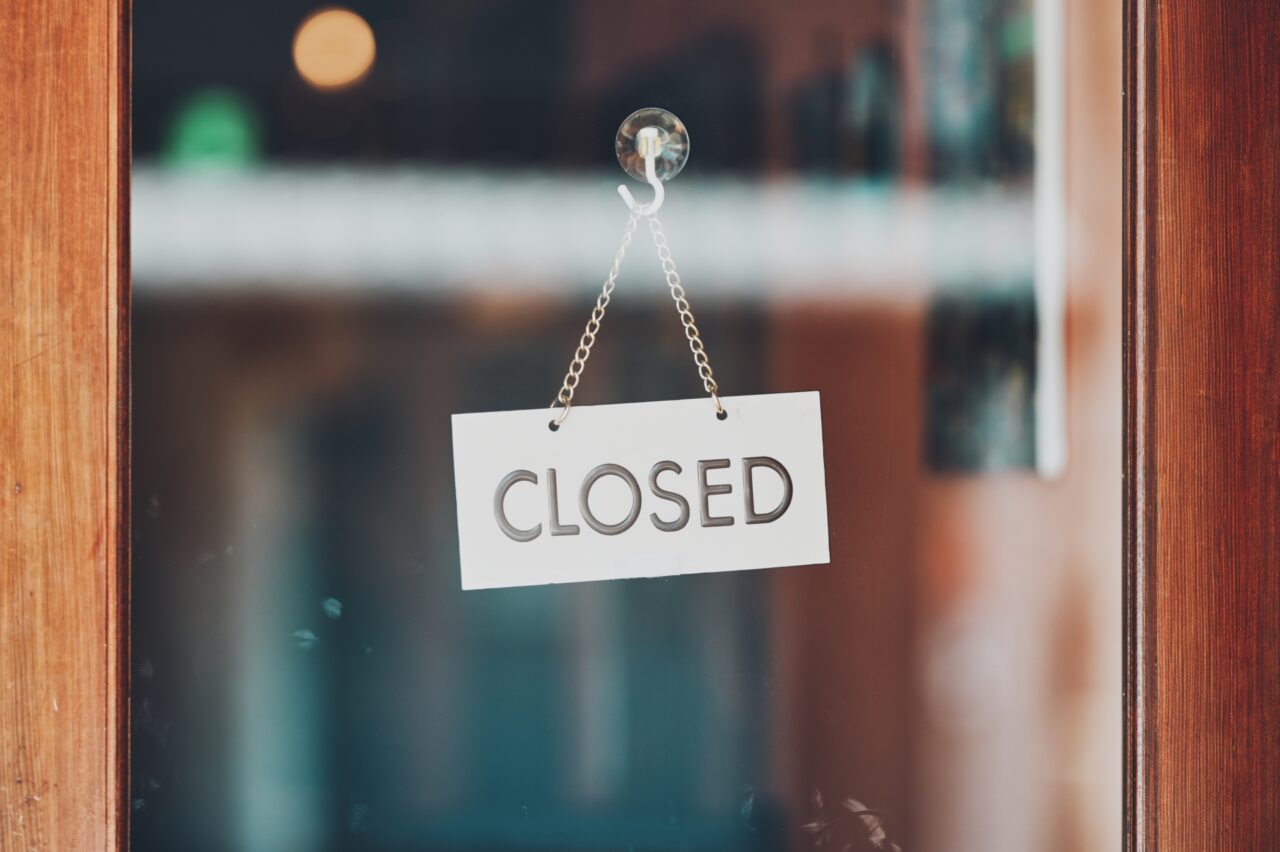 閉店　close　イメージ画像