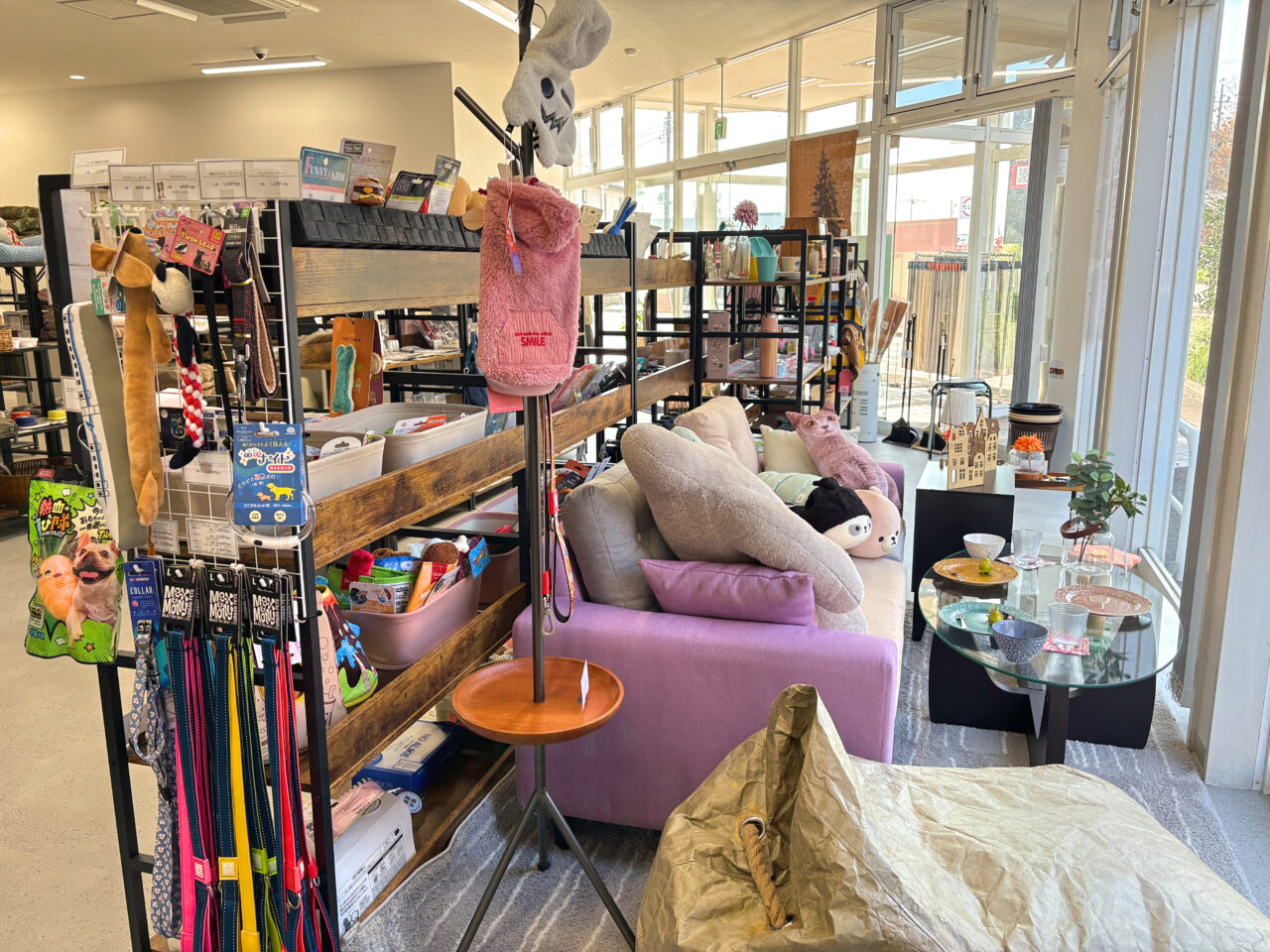 ME style home　店内　インテリア