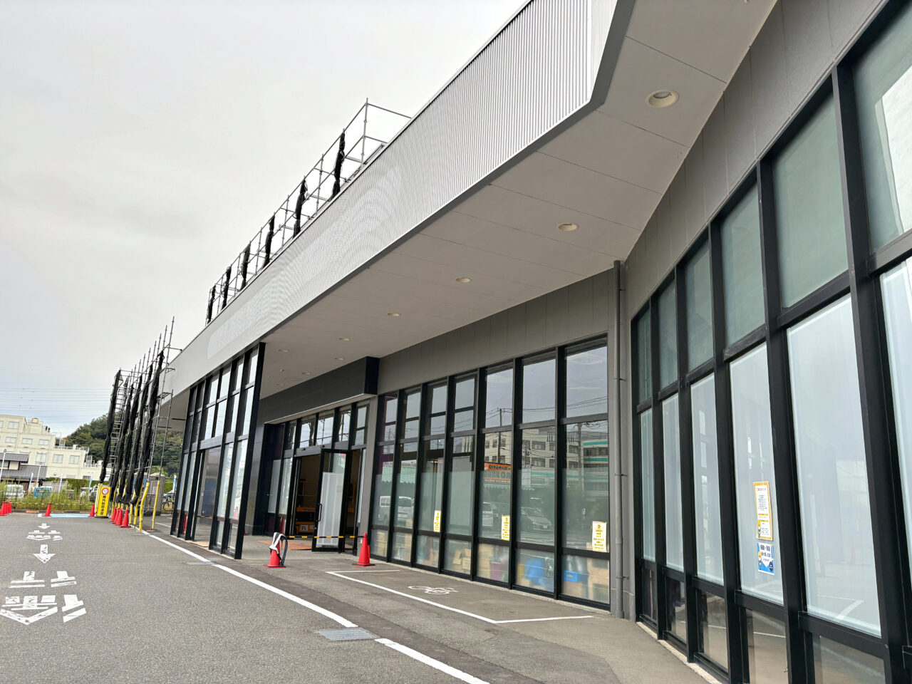多摩境フィットネス 工事中の外観