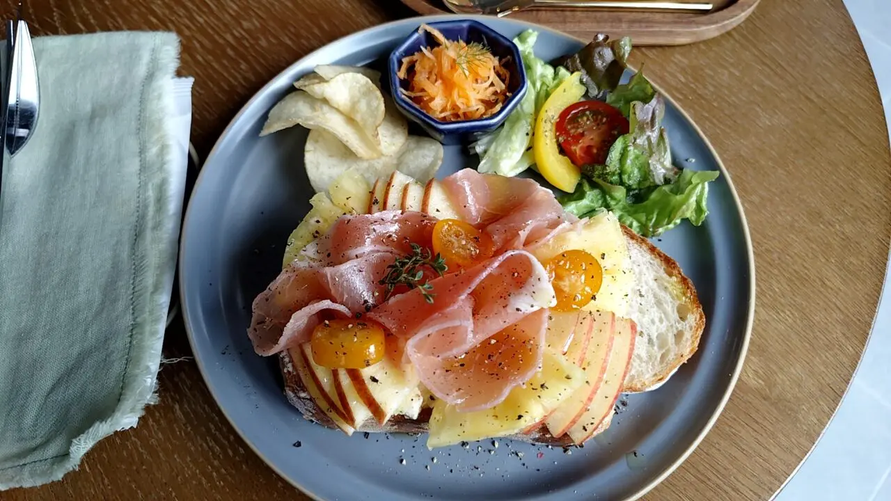 willow cafe