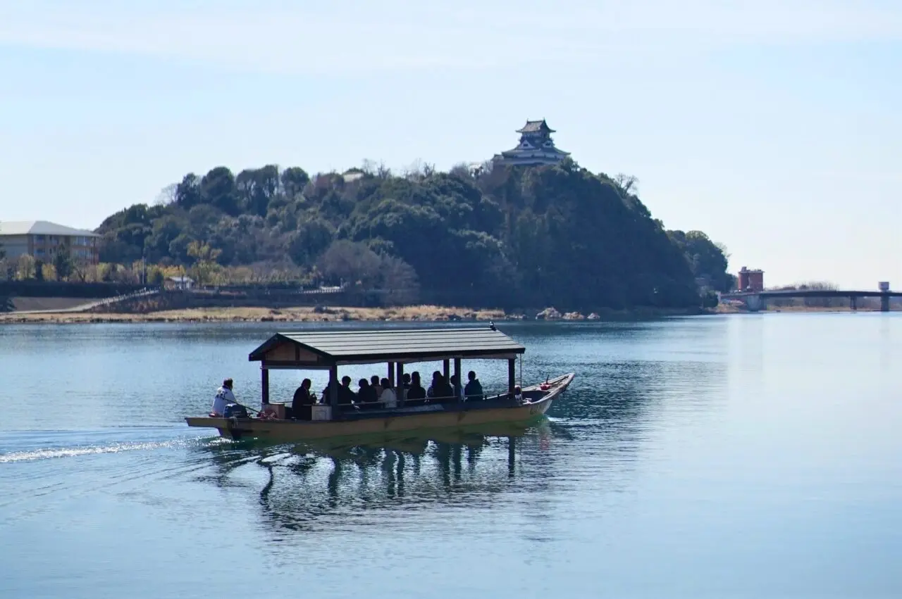 木曽川うたかた亭