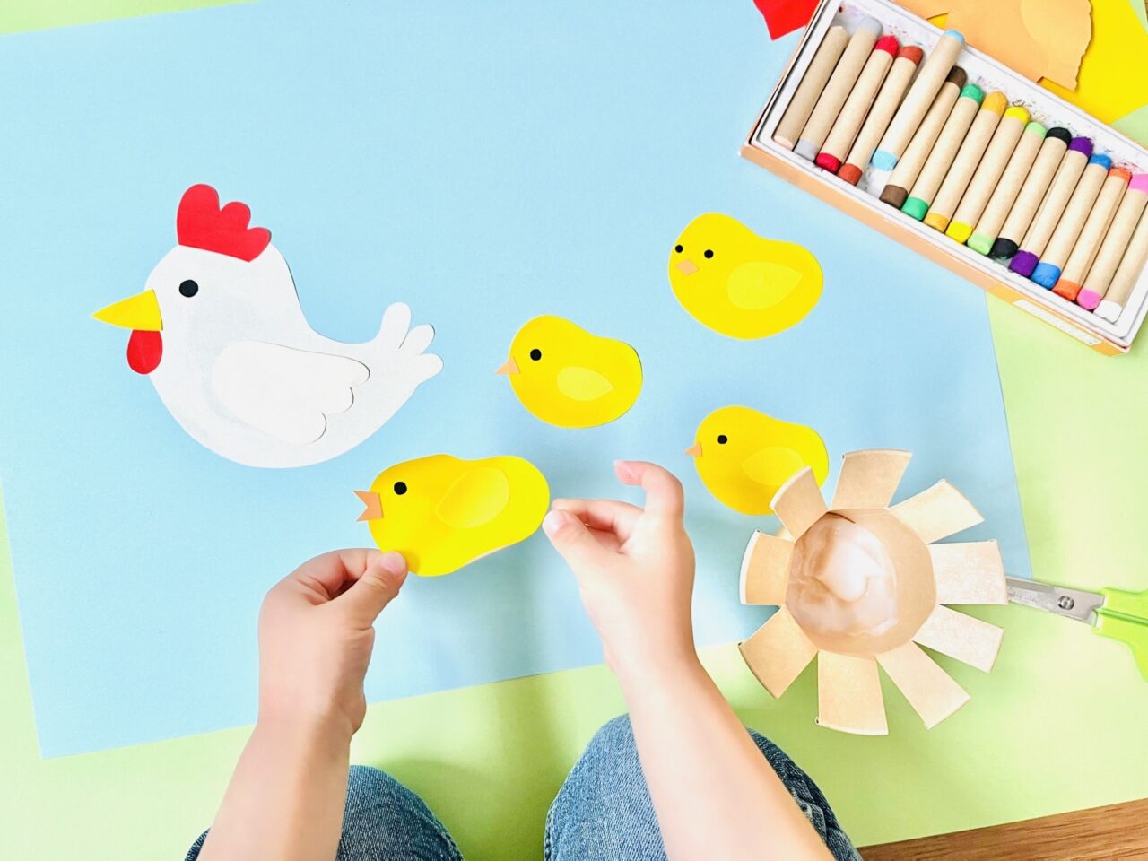 工作する子どもの手