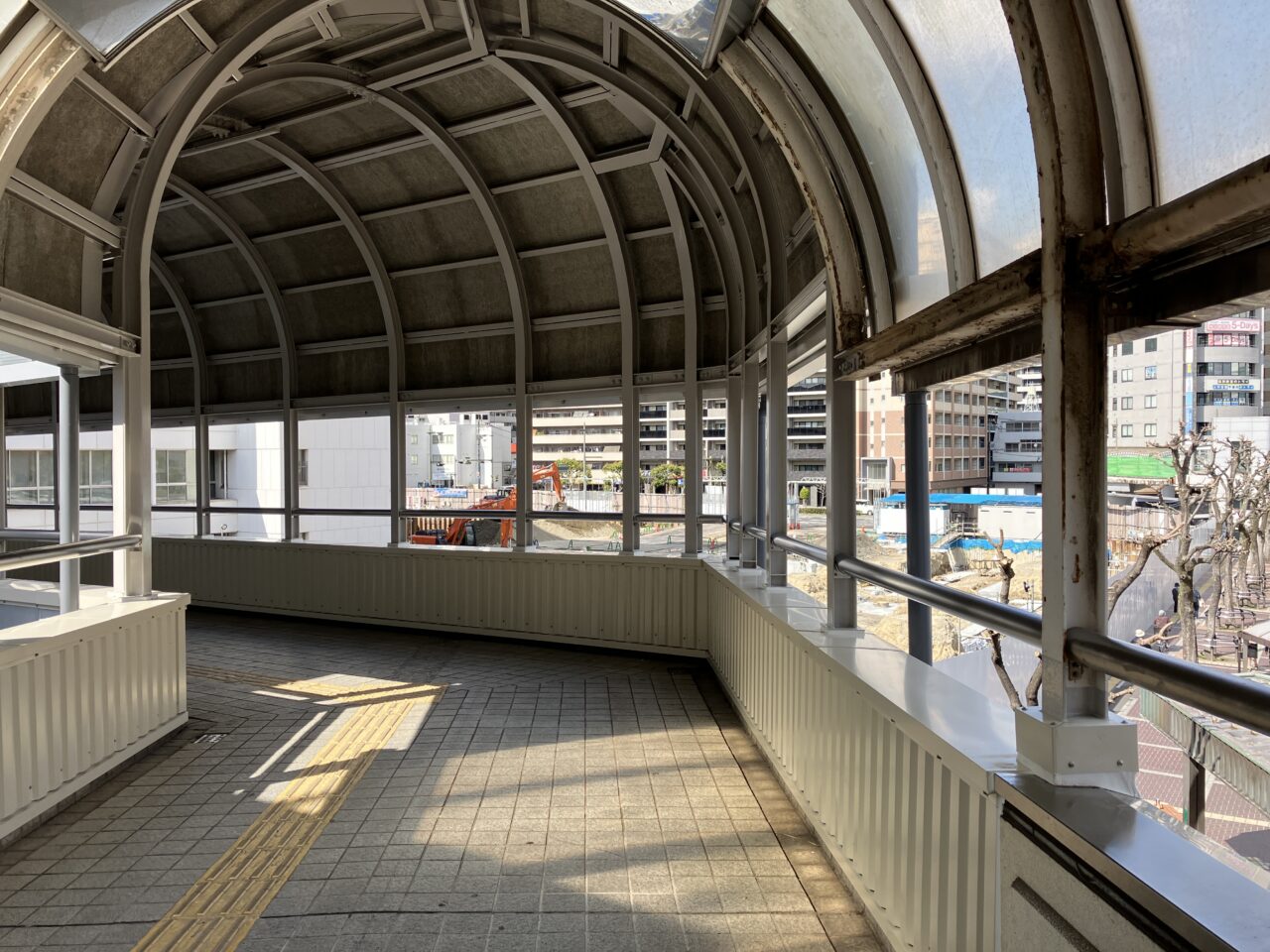 呉駅前西側自由通路
