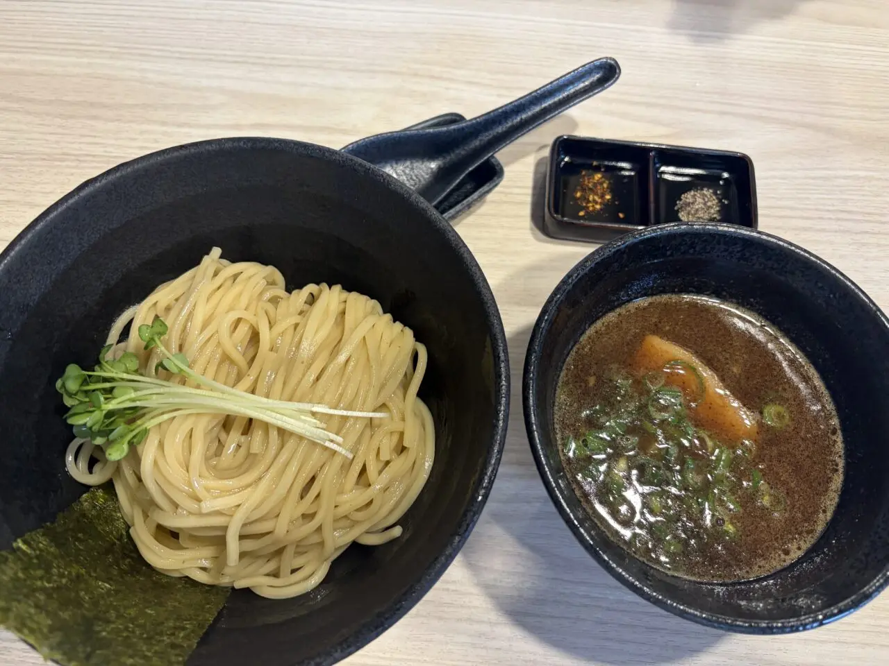 つけめん満を持して