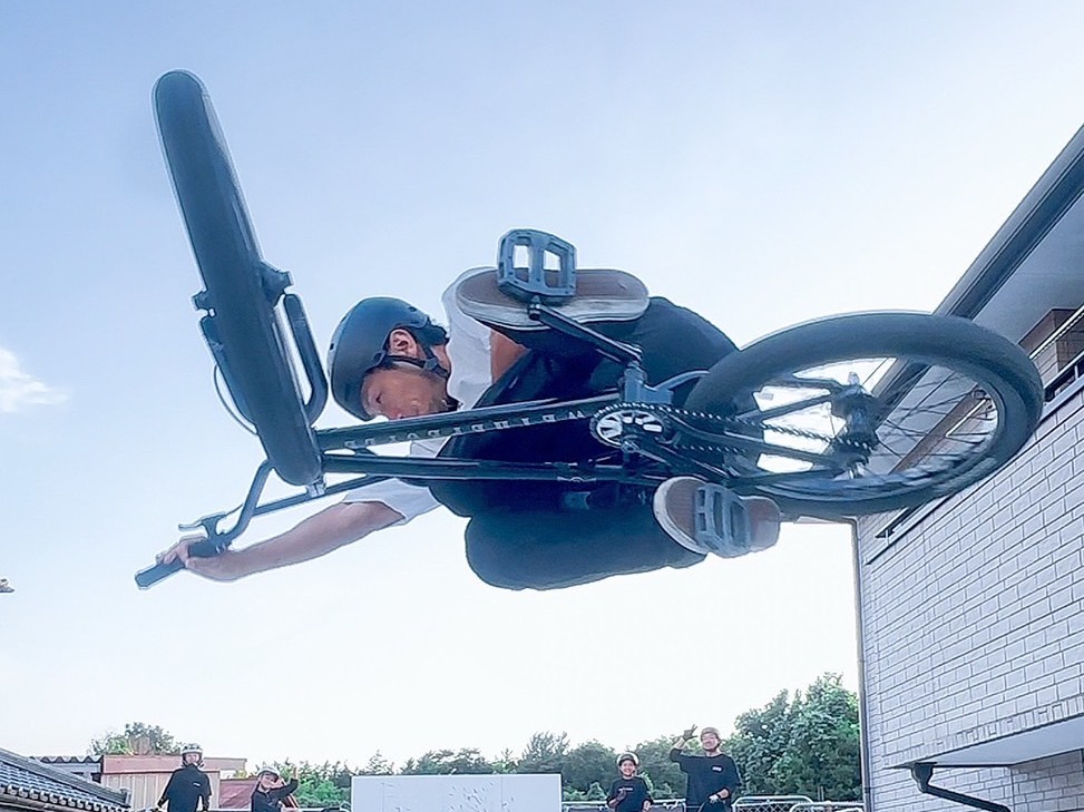 イルミライINZAI2025BMX_BMX