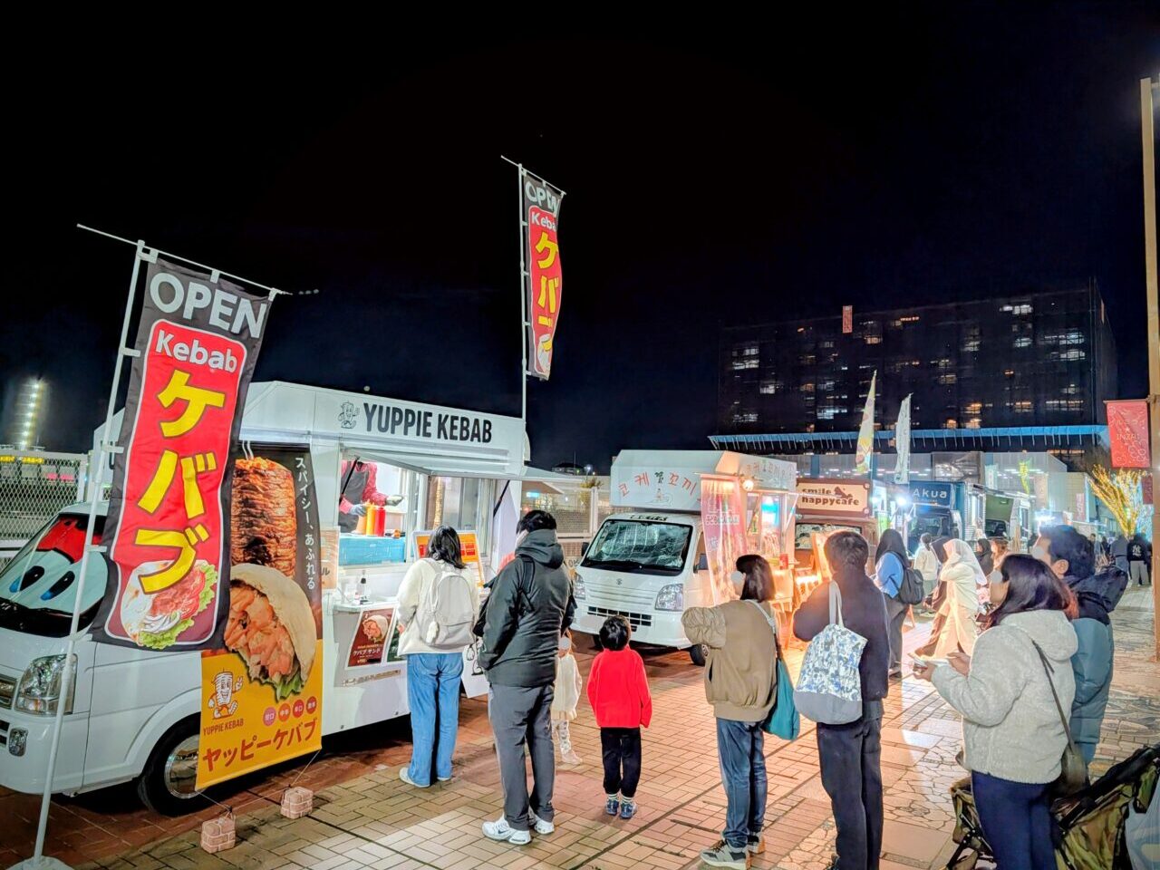 イルミライINZAI2025BMX_キッチンカー