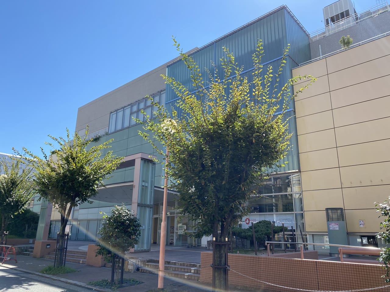 鶴見区民センター