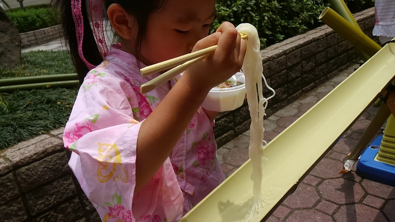 流しそうめん