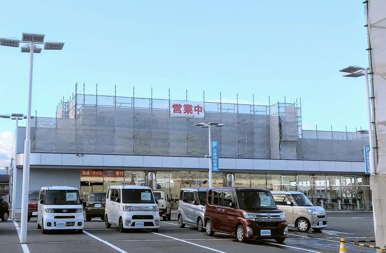 WECARS 四日市店