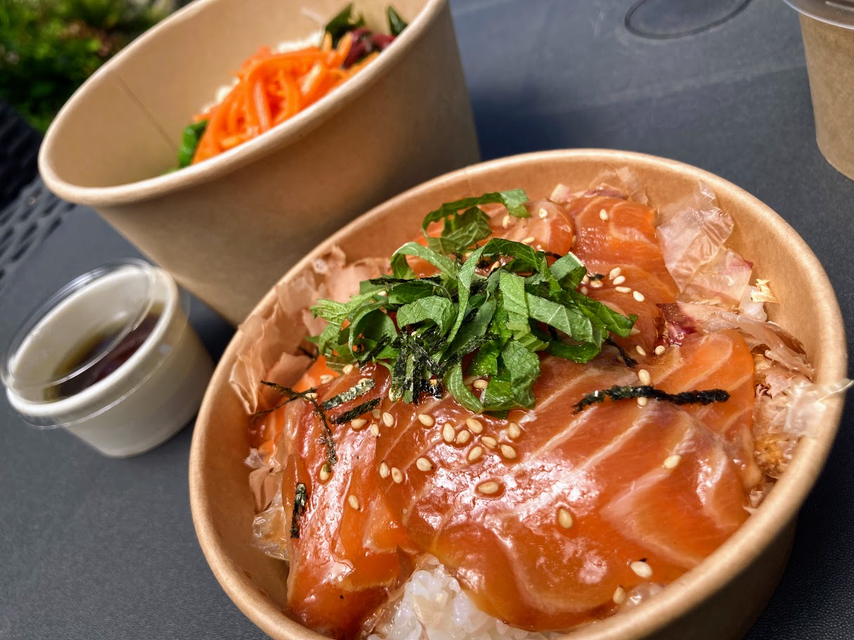 米とスープの漬け丼サーモン