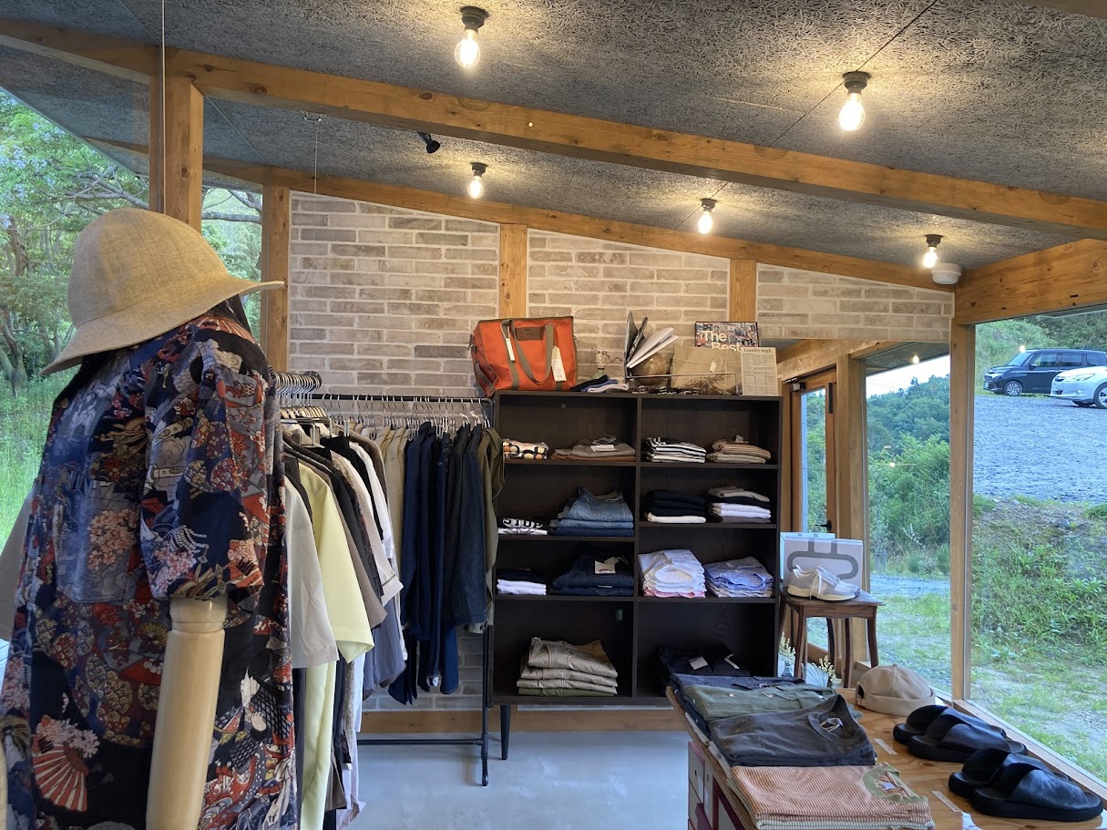 トリムの店内ななめ