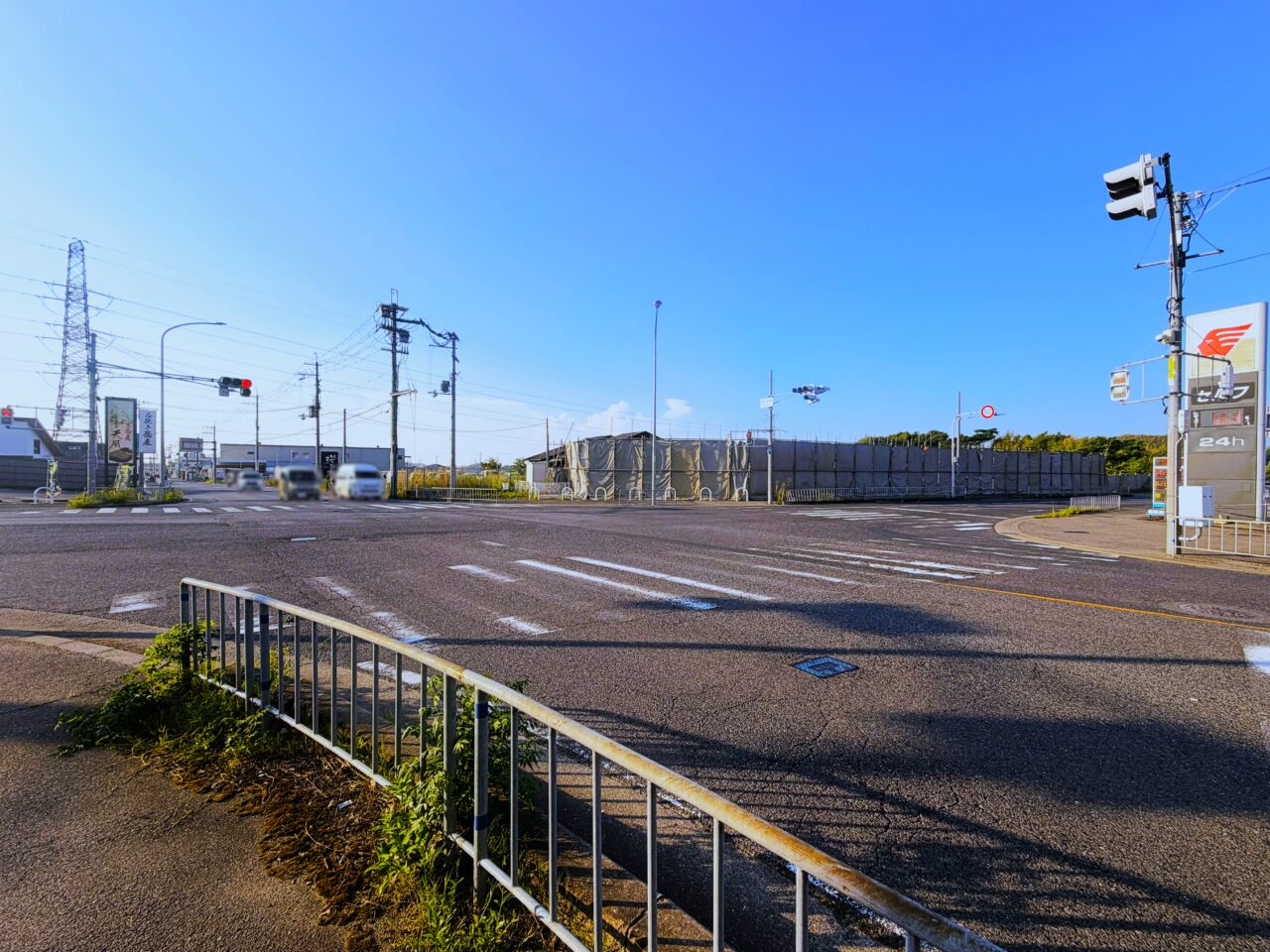 納花町南交差点　天風