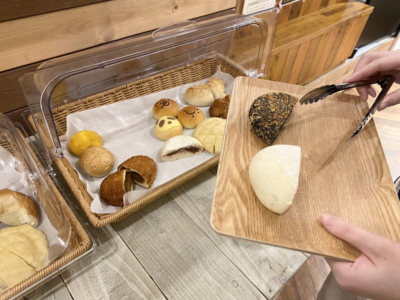 フラッフィーパンケーキ＆カフェ「パン食べ放題」