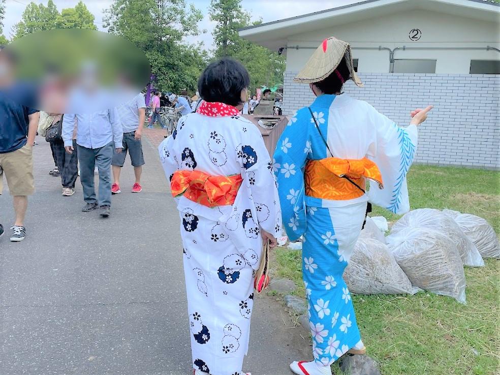 浴衣姿も涼しげな踊りの愛好団体のみなさん