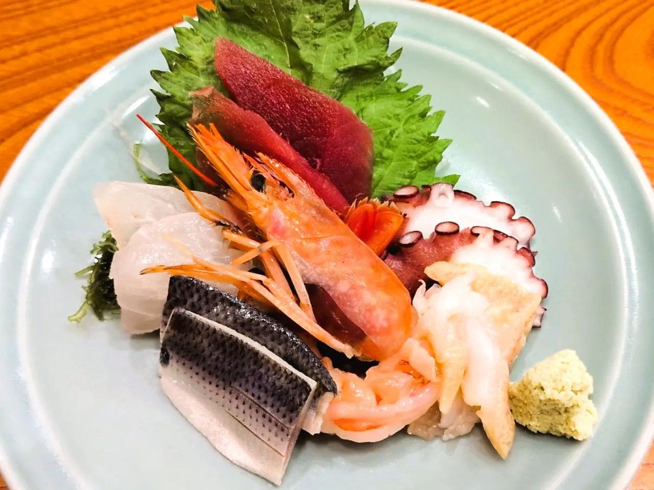 江戸安「刺身定食」のメインプレート