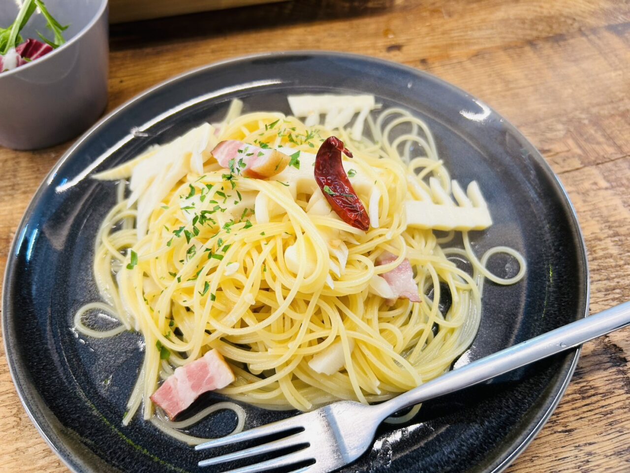 「LISATOA」の筍とベーコンのペペロンチーノ