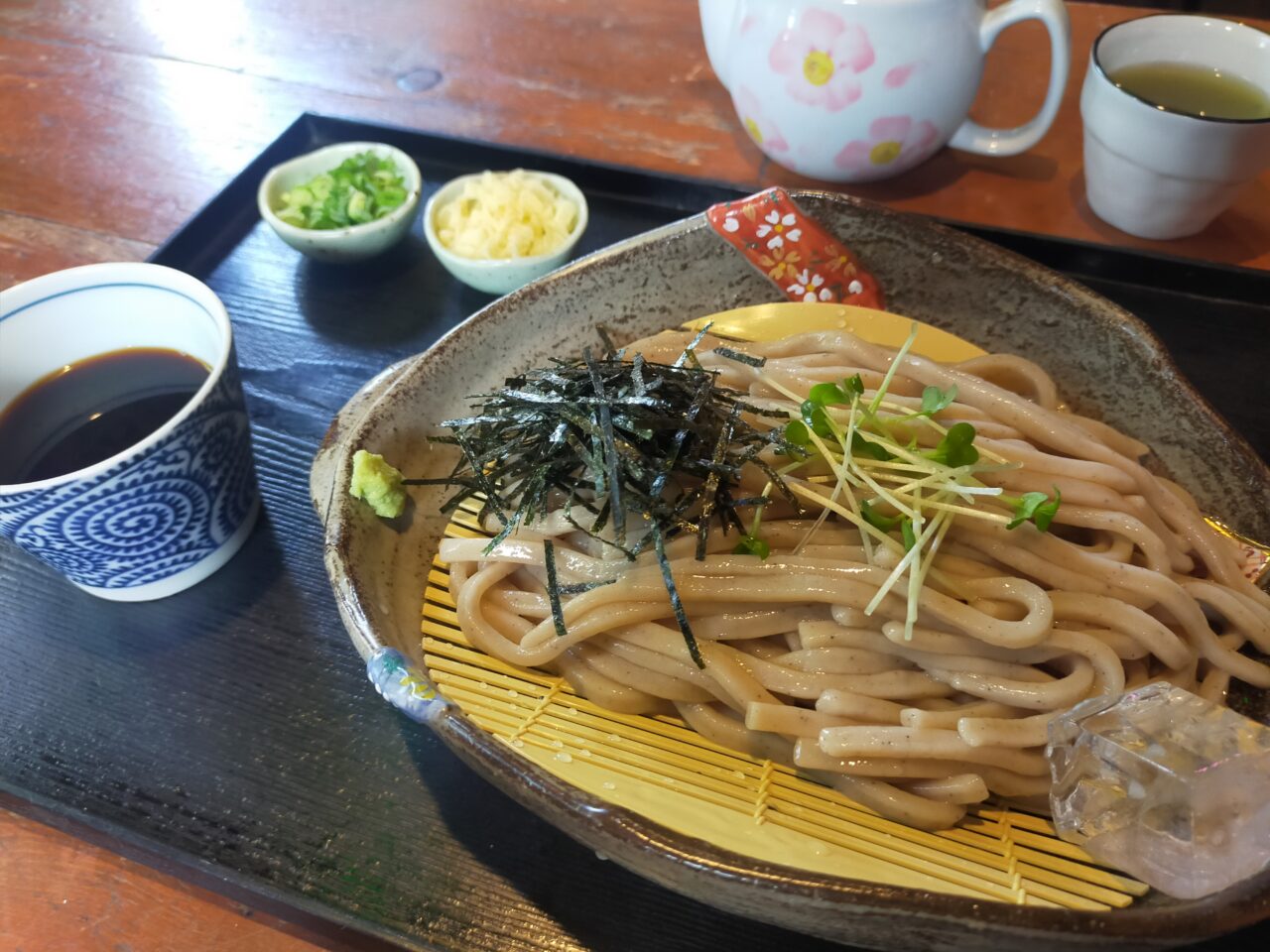 エヌエヌダイナーのランチのうどん