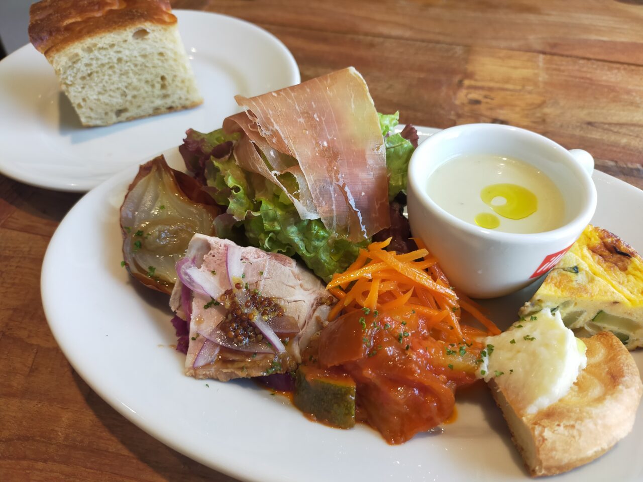 Con te trattoriaのランチの前菜