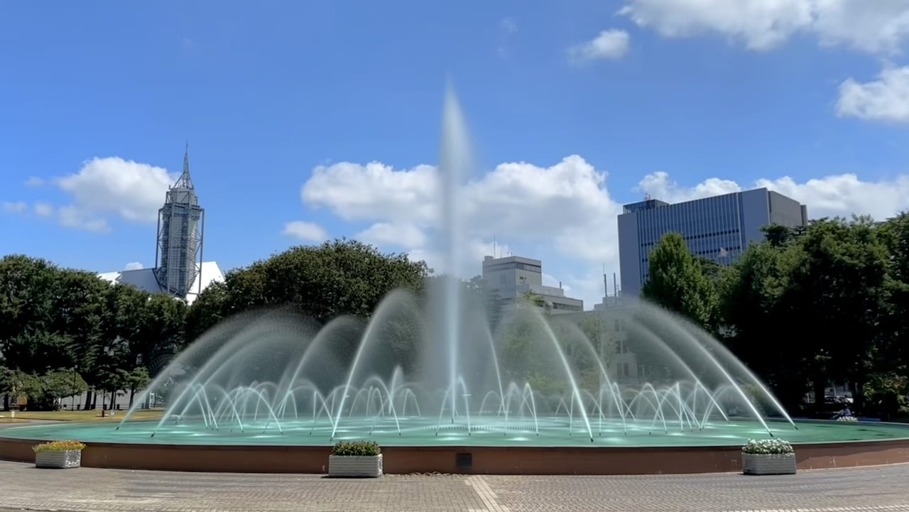 富山県庁前公園