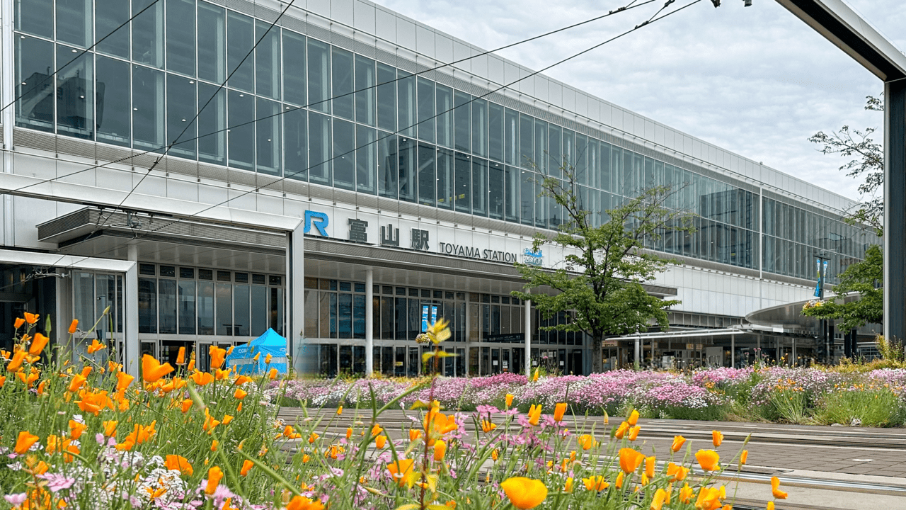 富山駅南口