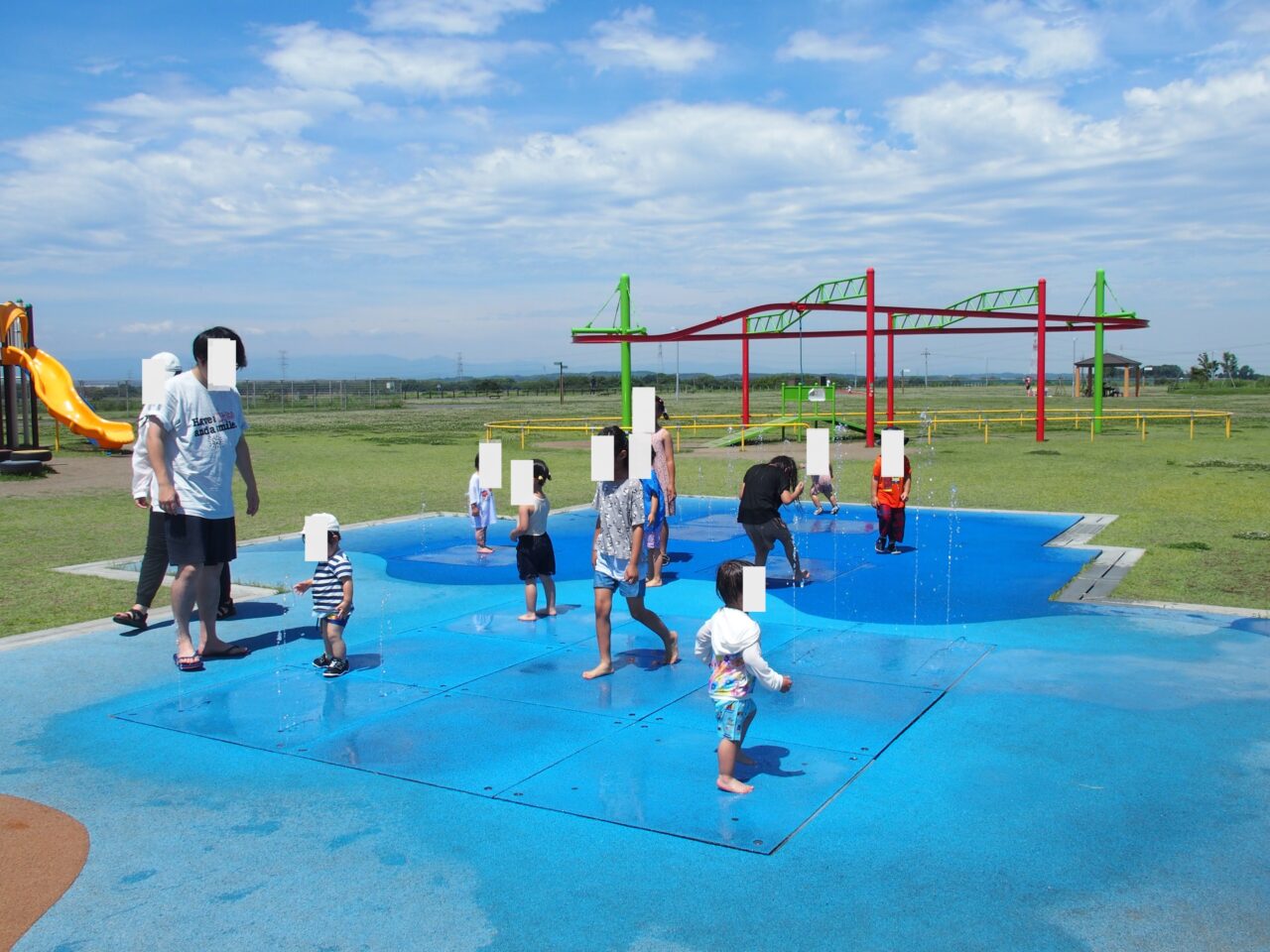 大間近隣公園　水遊び　噴水