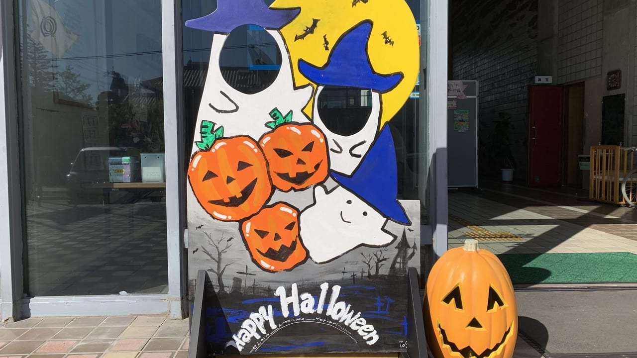 ハロウィン顔出しパネル