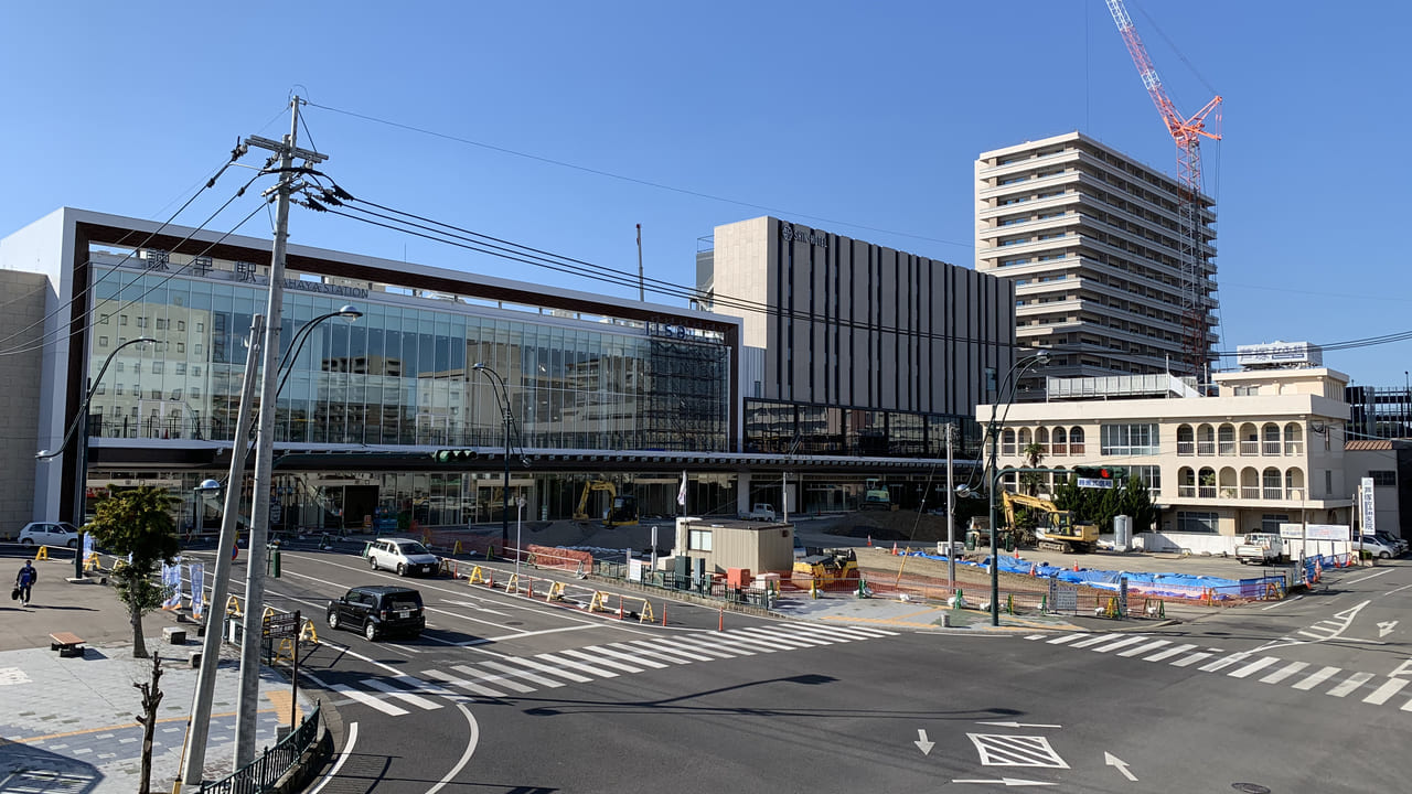 諫早駅広場歩道橋から