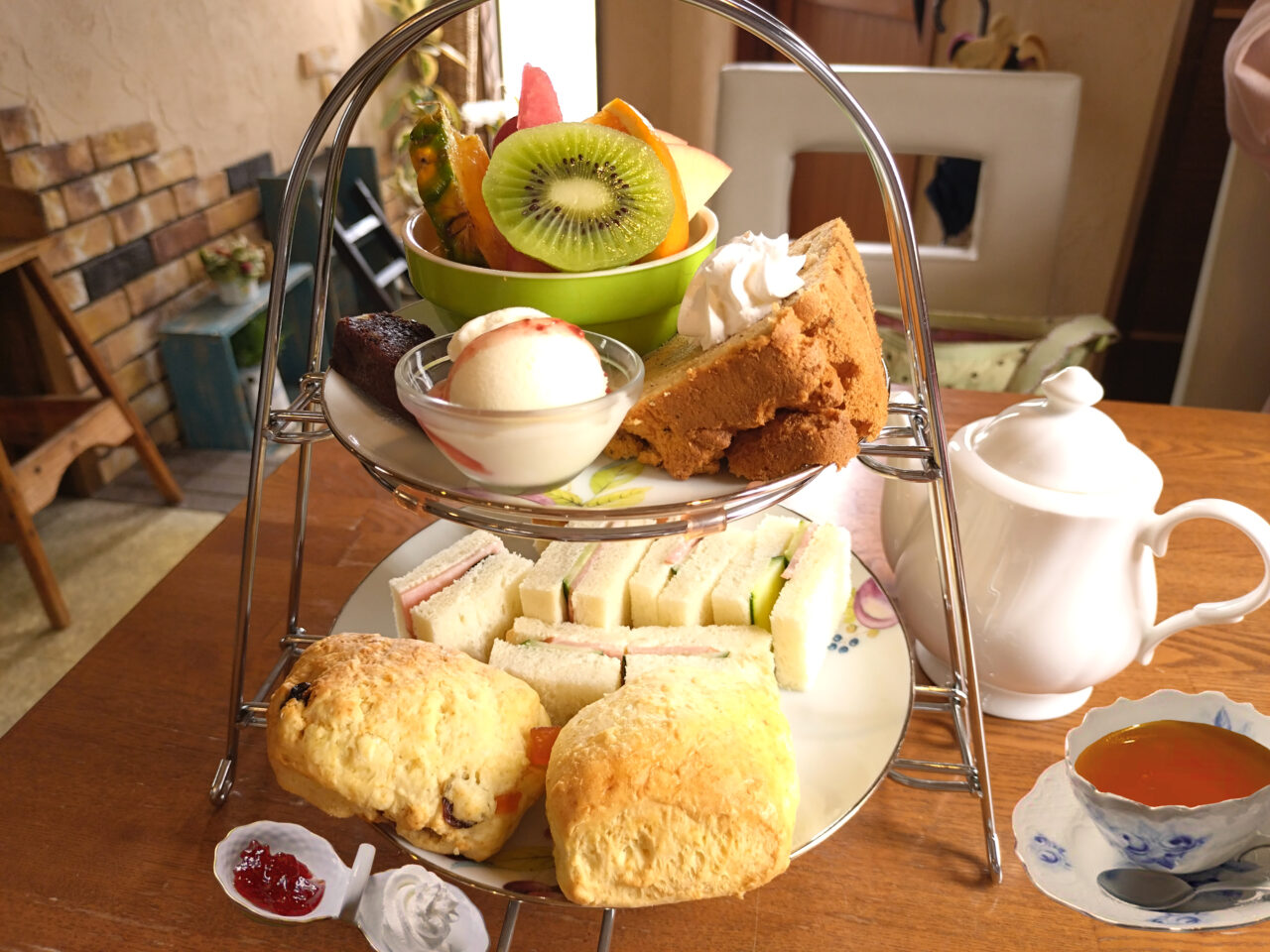 café Colon　アフターヌーンティーセット