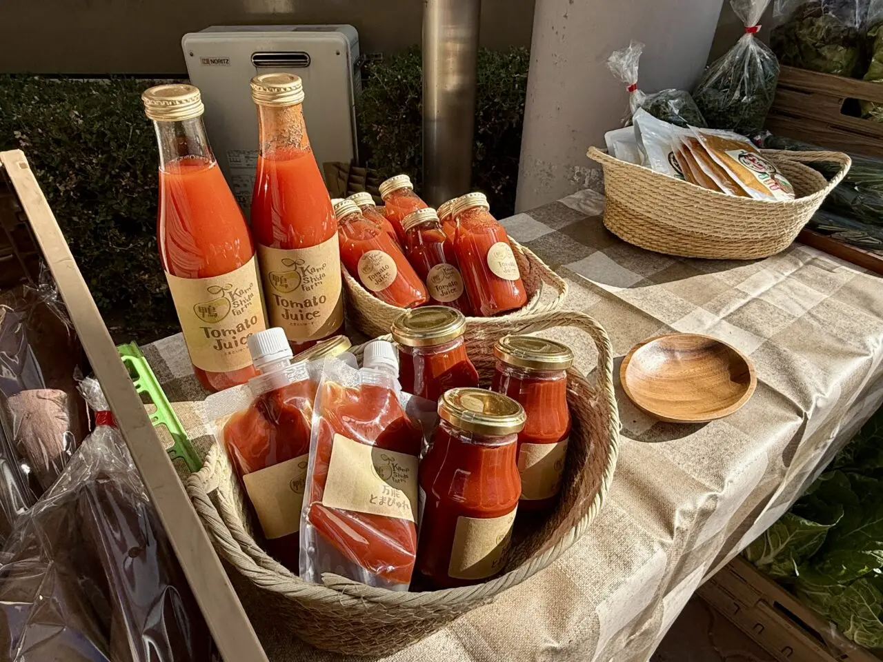 海老名総合病院とえびなでしこにより開催されている「農産物WAKU WAKUマルシェ 」