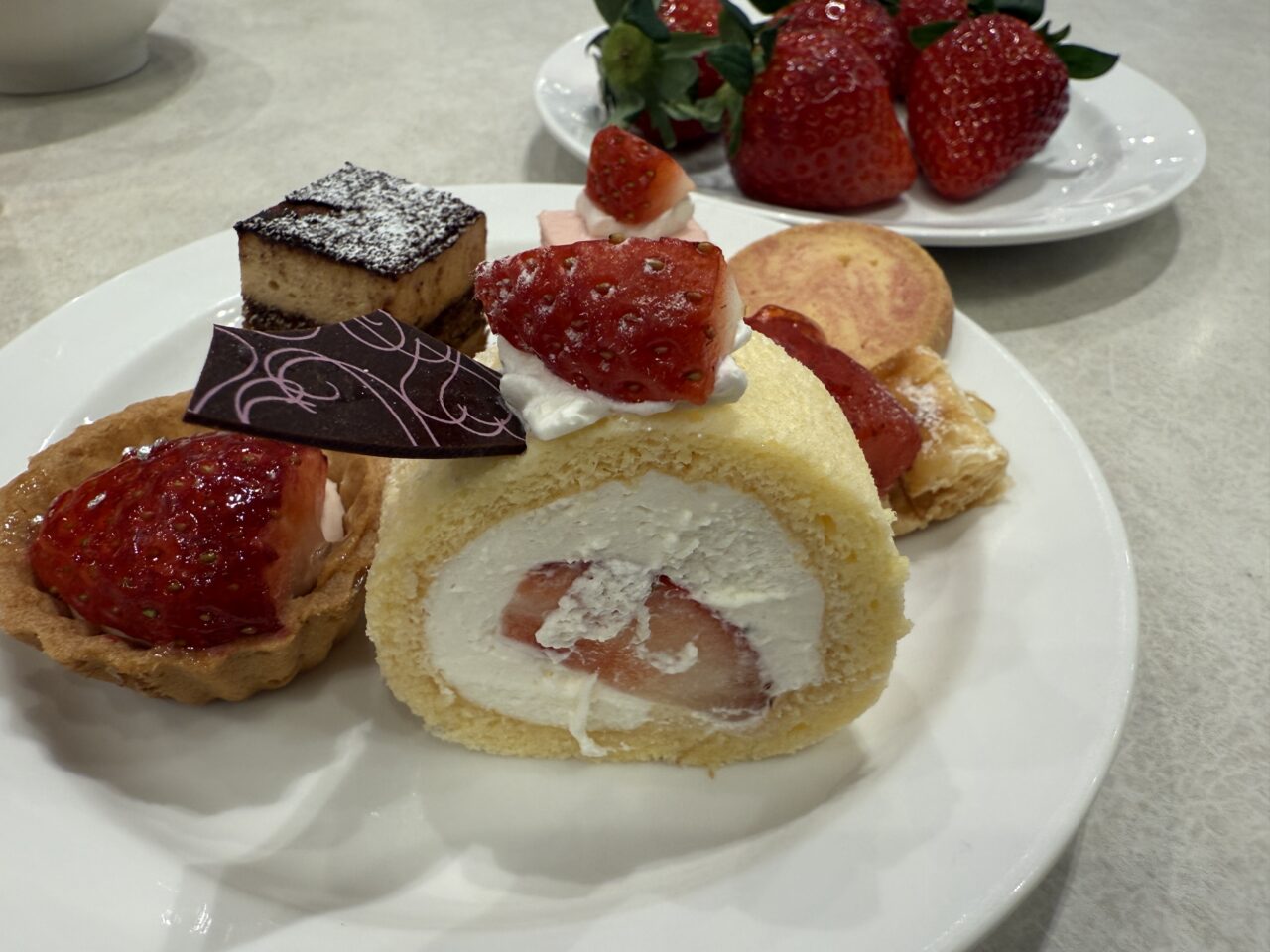 レンブラントホテル海老名いちごフェア