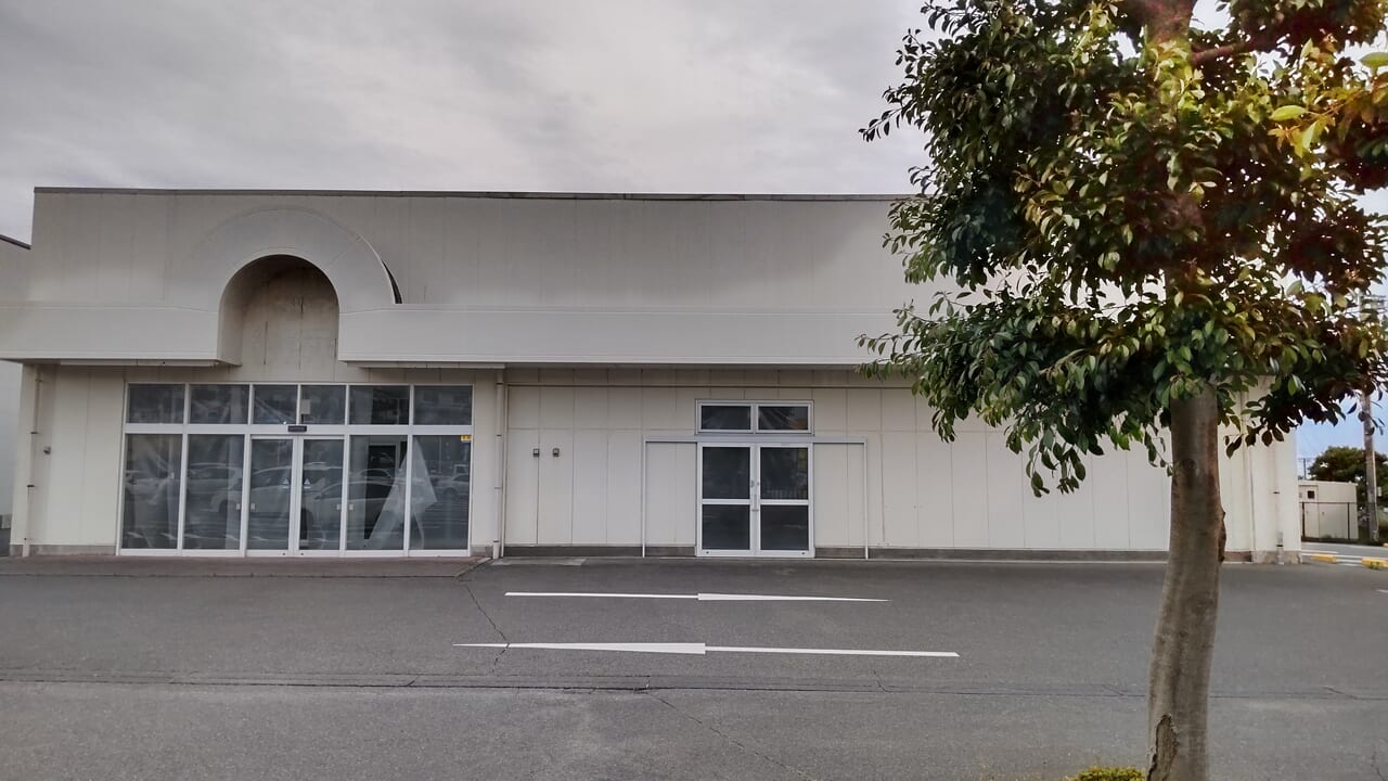 成沢プレーゴのセリア跡地