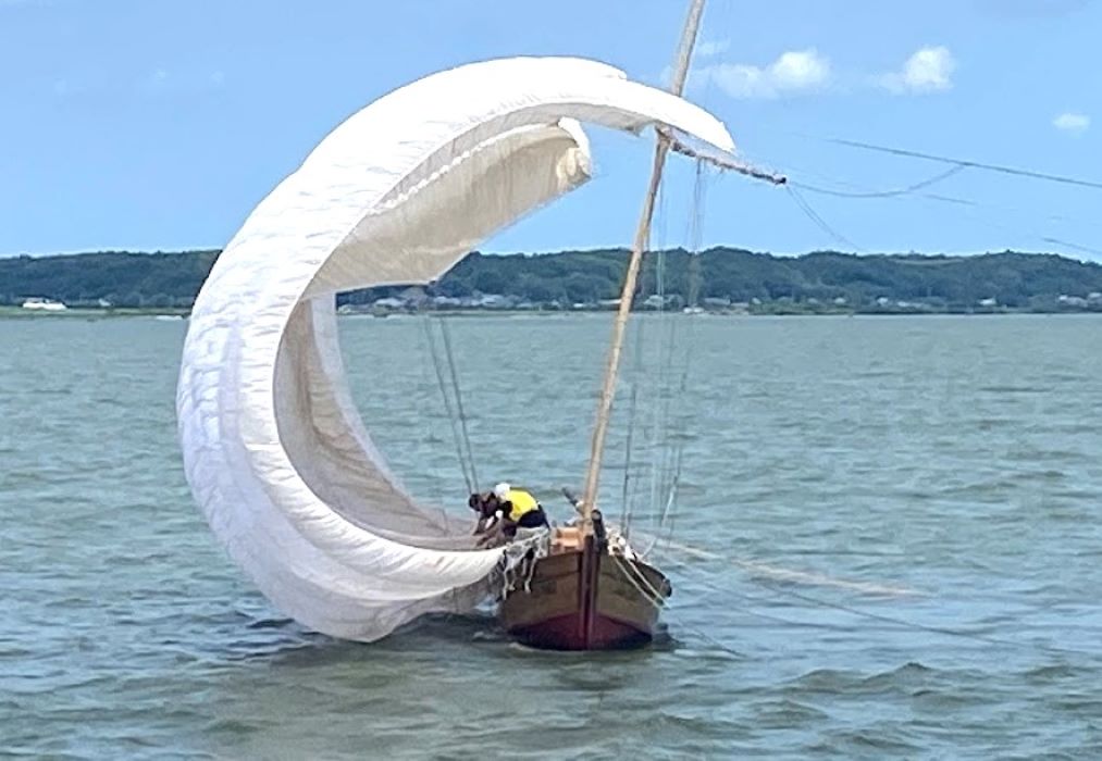 観光帆曳船