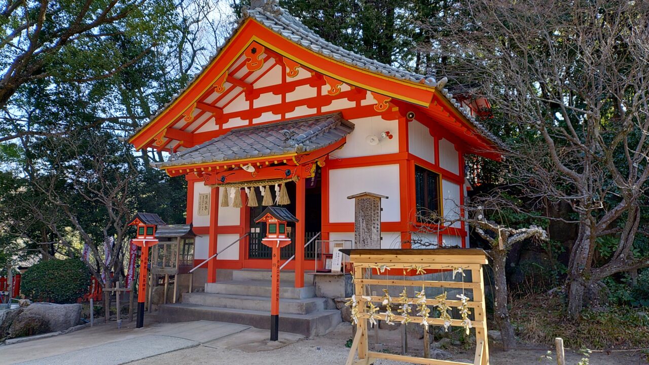 天開稲荷社の本殿